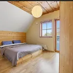 Kasekuma House With Comforts Well Located