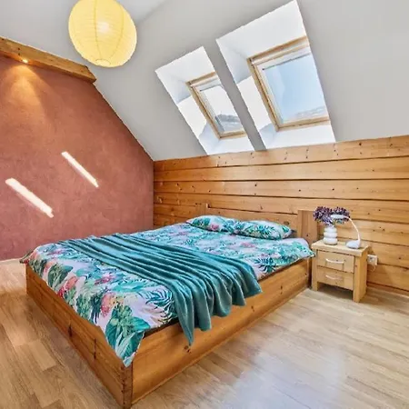 Kasekuma House With Comforts Well Located *